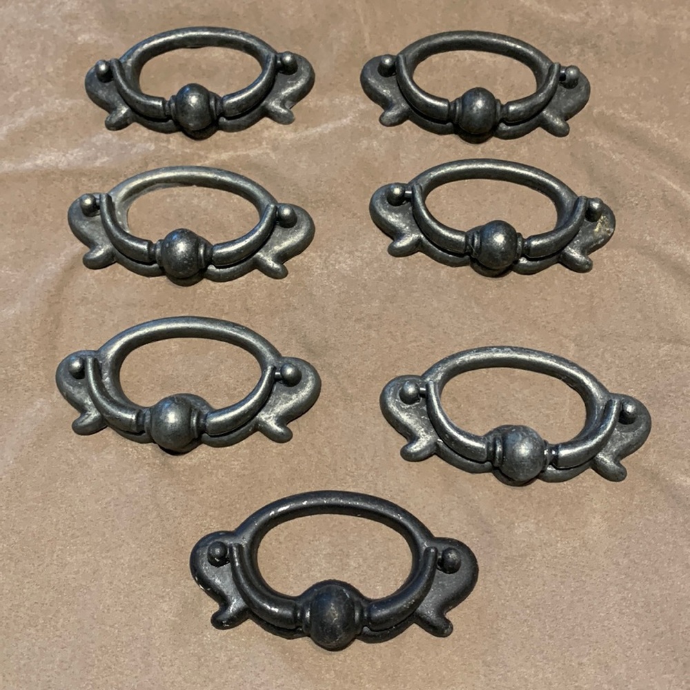 VINTAGE RUSTIC DRESSER PULLS LOT OF 7